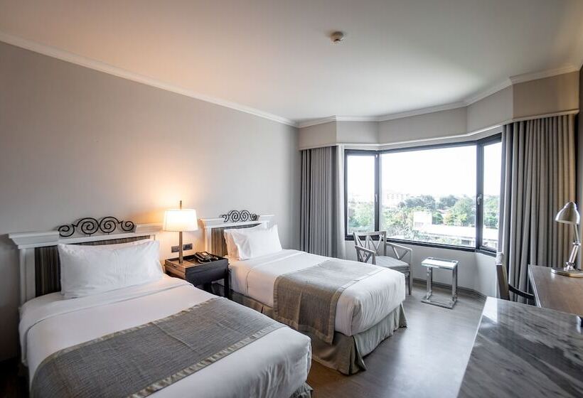 Номер Superior, The Grand Riverside