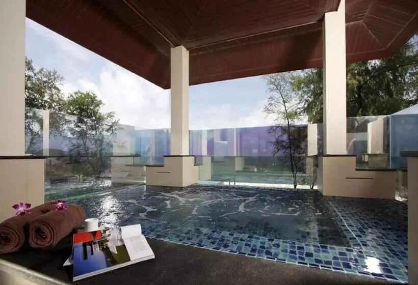 1 Bedroom Penthouse Apartment, Mövenpick Resort Bangtao Beach Phuket