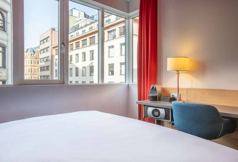 اتاق سوپریور با چشم‌انداز شهر, Radisson Red Oslo City Centre