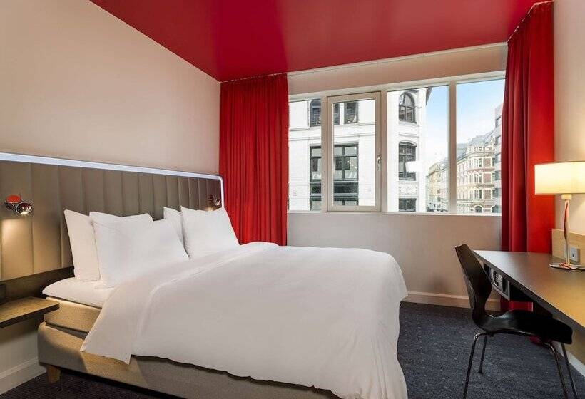 اتاق سوپریور با چشم‌انداز شهر, Radisson Red Oslo City Centre