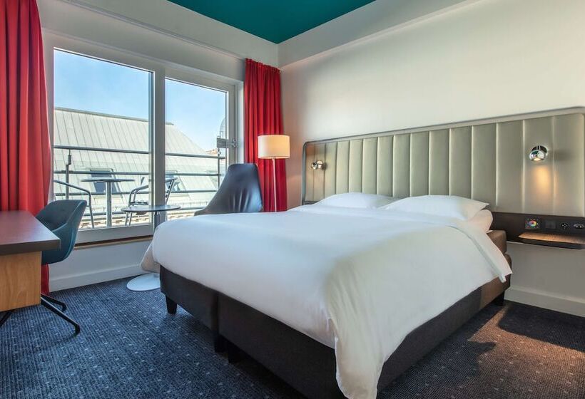 اتاق سوپریور با چشم‌انداز شهر, Radisson Red Oslo City Centre