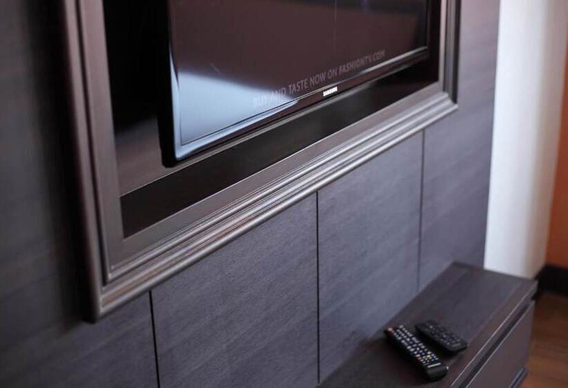 اتاق پرمیوم, Rambuttri Village Plaza