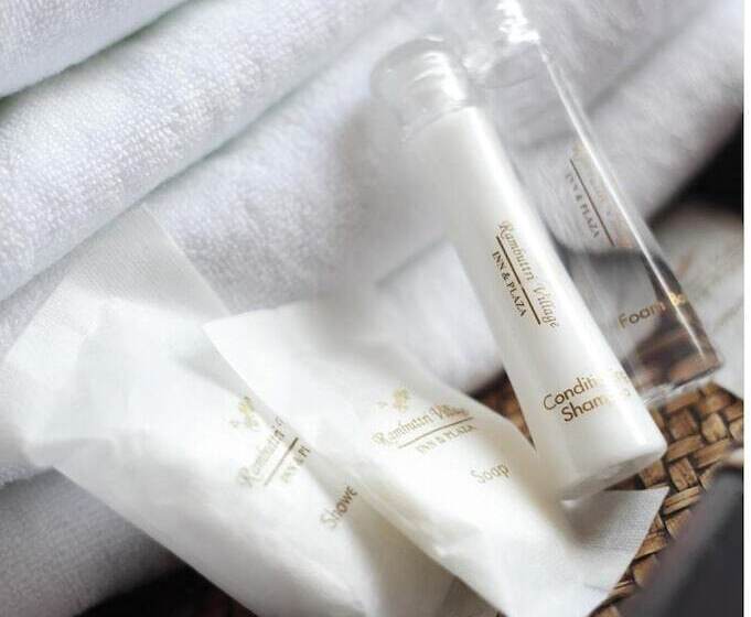 اتاق لوکس, Rambuttri Village Plaza