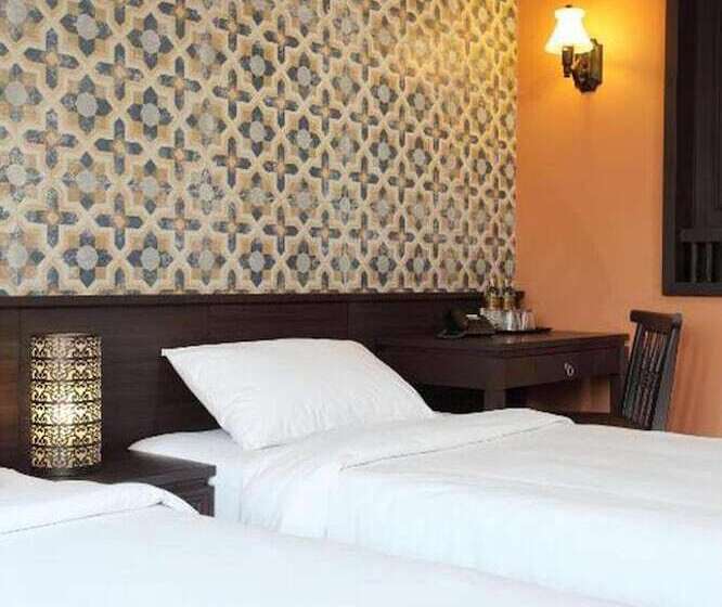 اتاق پرمیوم, Rambuttri Village Plaza