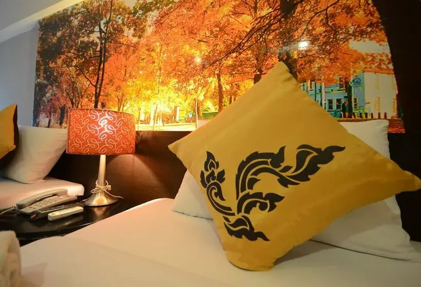 اتاق سوپریور, Solace At Srinakarin