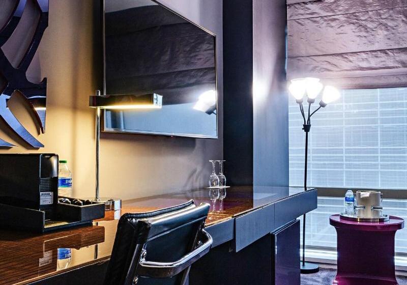 إستوديو قياسى سرير كينج, W Atlanta  Downtown