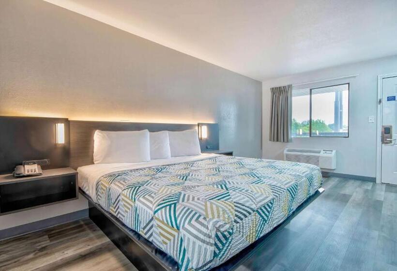 חדר דחוקס עם מיטת קינג, Motel 6 Texarkana, Tx