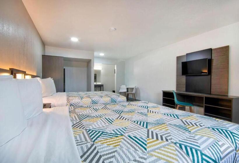 غرفة قياسية رباعية, Motel 6 Texarkana, Tx