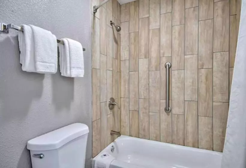 身障者適用キングサイズベッドルーム, Motel 6 Texarkana, Tx