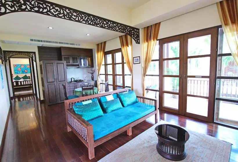 سوییت خانوادگی, Shewe Wana Suite Resort