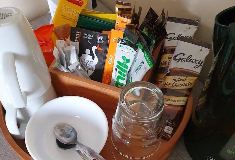 패밀리 룸, Moorside Rooms