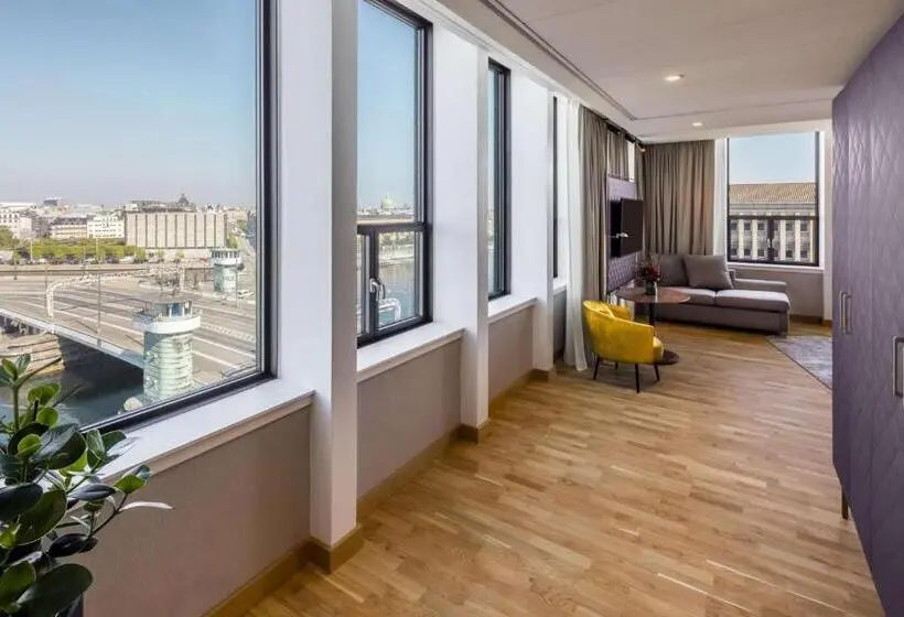 Premium room with view, NH Collection Copenhagen