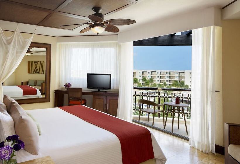Номер Премиум, Dreams Riviera Cancun Resort & Spa - All Inclusive