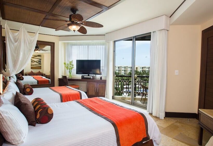 Номер Премиум, Dreams Riviera Cancun Resort & Spa - All Inclusive