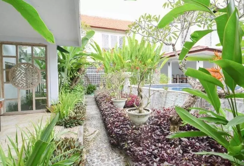 スーペリアールーム, Abian Biu Mansion