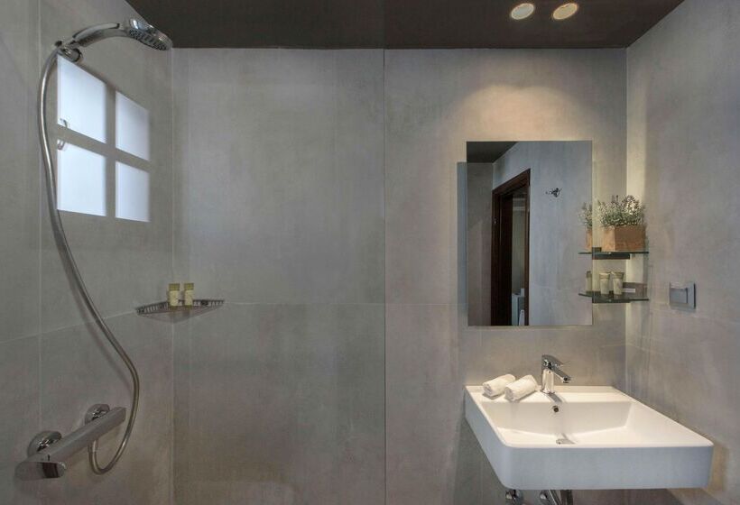 标准房带园景, Akrathos Beach