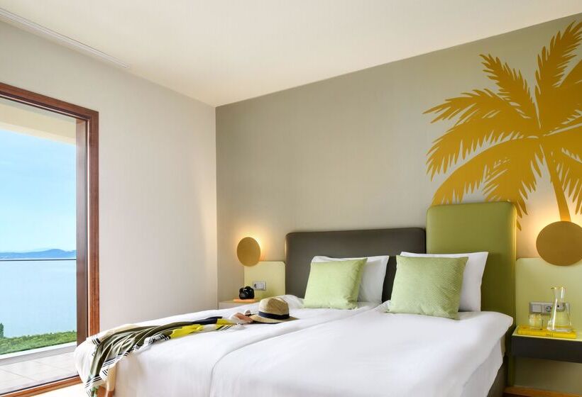 可观海景的舒适型房间, Akrathos Beach