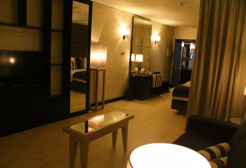 سوییت سوپریور, Alambique   Hotel Resort & Spa