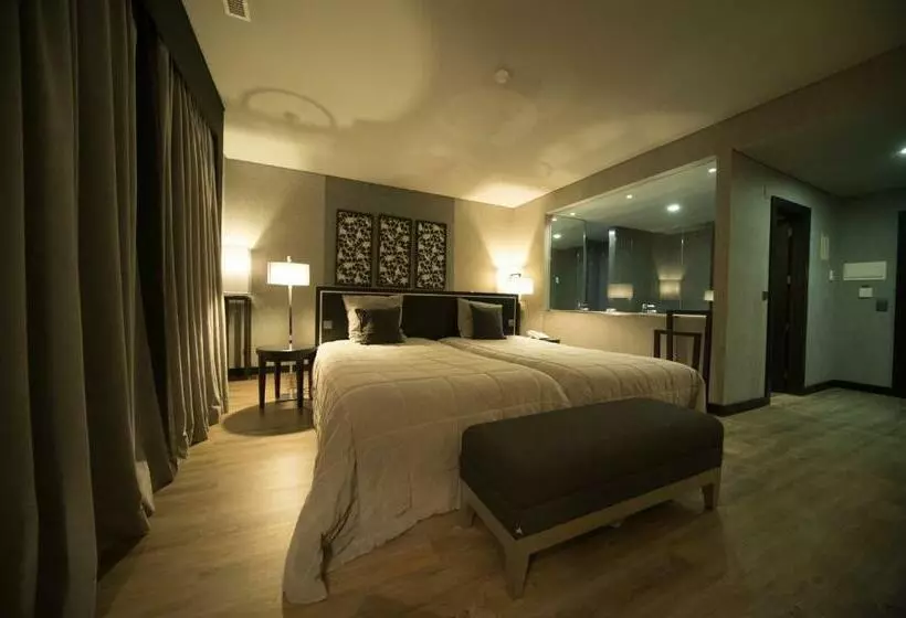 اتاق لوکس, Alambique   Hotel Resort & Spa