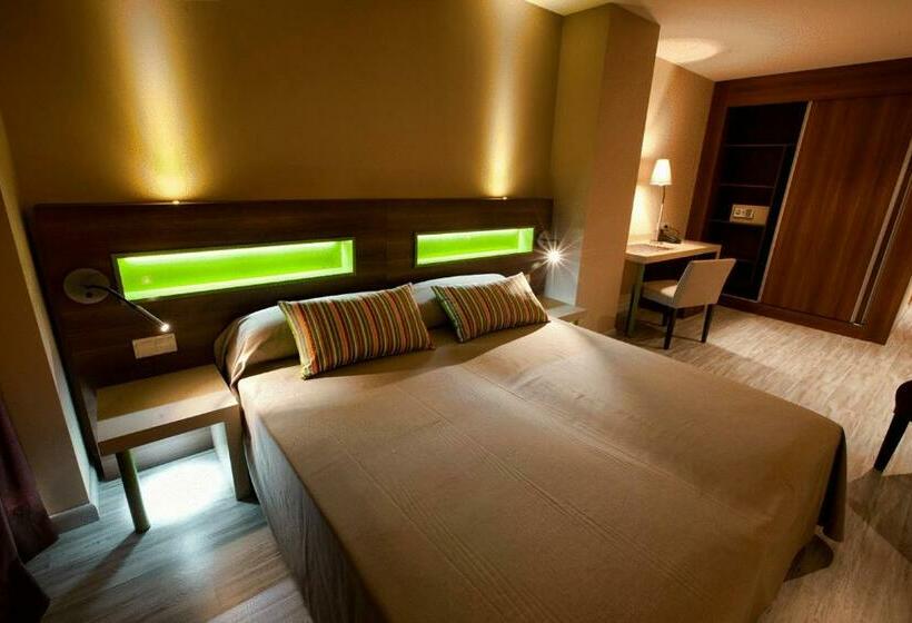 اتاق استاندارد با چشم‌انداز دریا, Allon Mediterrania