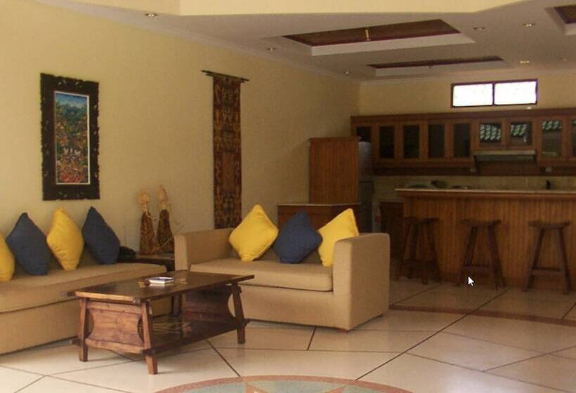 וילת 3 חדרי שינה עם בריכה, Bali Emerald Villas