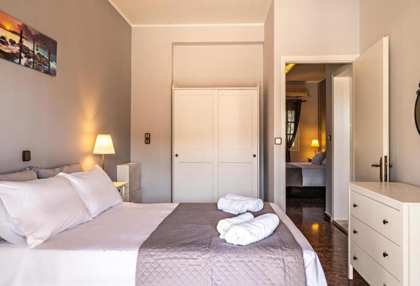 Номер Deluxe Вид на Бассейн, Blue Sky