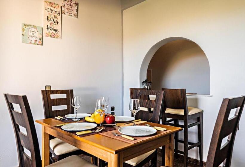 Номер Deluxe Вид на Бассейн, Blue Sky