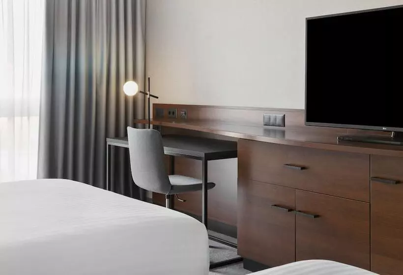 スタンダードルーム, Courtyard By Marriott Basel