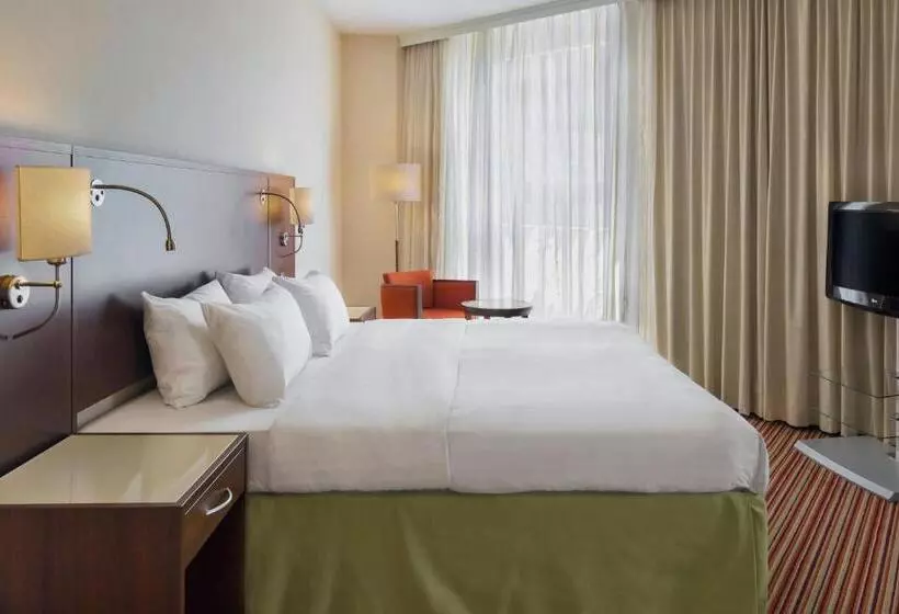 ジュニアスイート, Courtyard By Marriott Basel