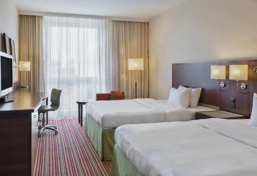 Номер Стандарт, Courtyard By Marriott Basel