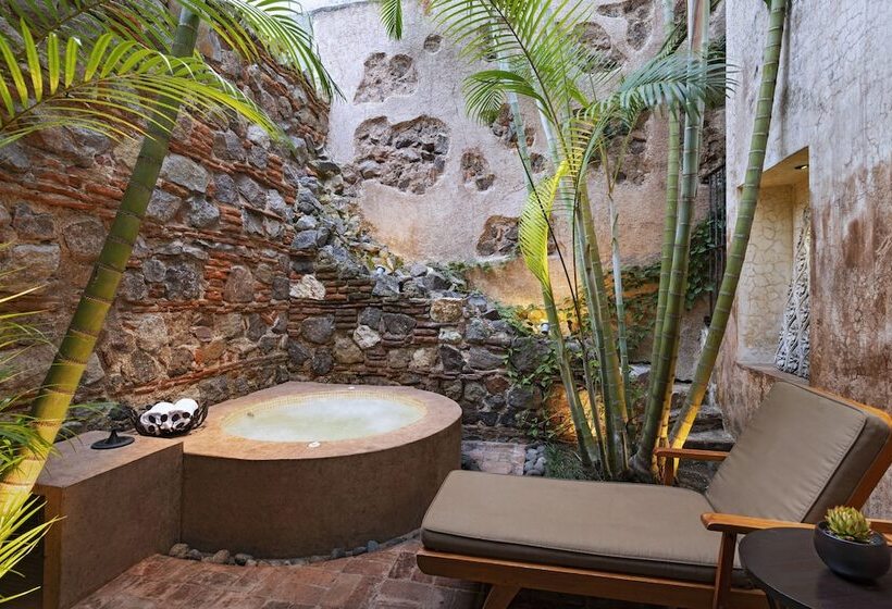 سوییت, El Convento Boutique