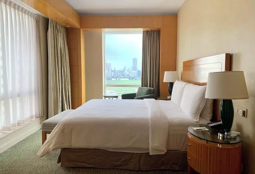 エクゼクティブスイート, Four Seasons Hotel Mumbai