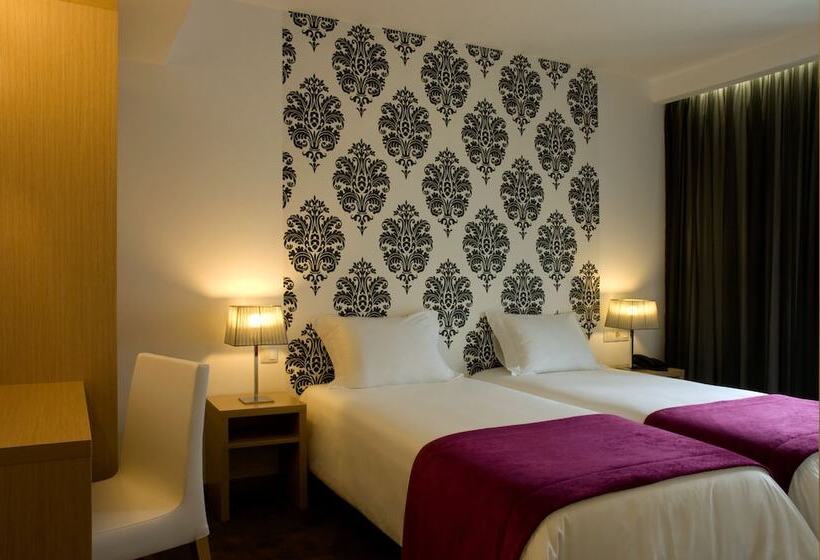 חדר סטנדרט, Genesis