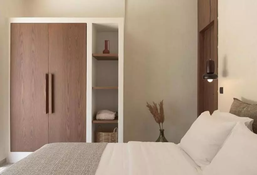 Sviitti Sivuttainen Merinäkymä, Irida Hotel Agia Pelagia