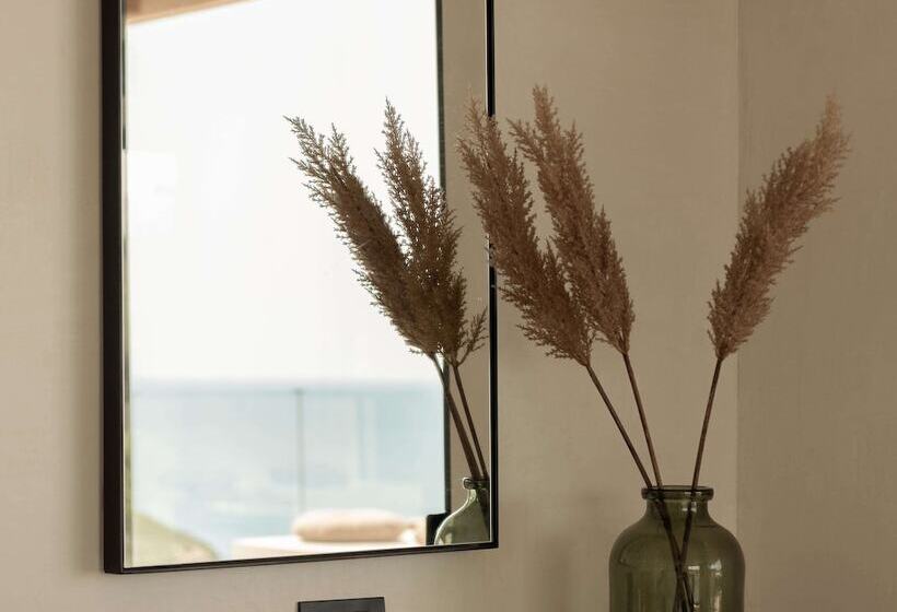 Люкс Боковой Вид на Море, Irida Hotel Agia Pelagia