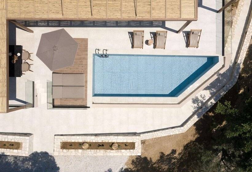 Люкс Боковой Вид на Море, Irida Hotel Agia Pelagia