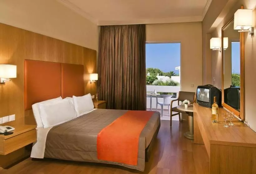 ２ベッドルームのコンフォートアパートメント, Kipriotis Village Resort