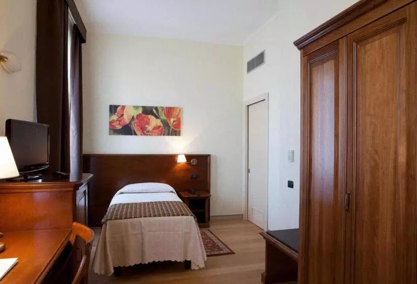 اتاق استاندارد یک نفره, & Residence Torino Centro   Stazione Porta Susa