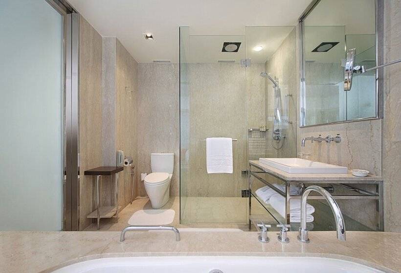 اتاق کلاب, Trident Bandra Kurla