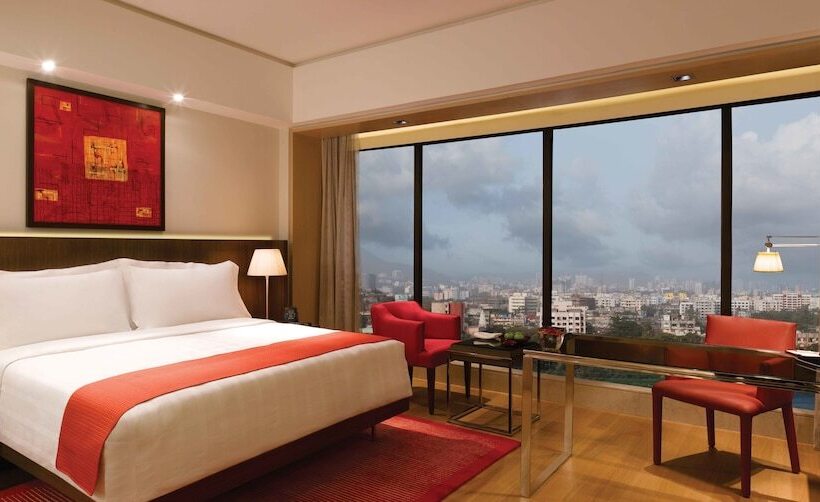 اتاق کلاب, Trident Bandra Kurla