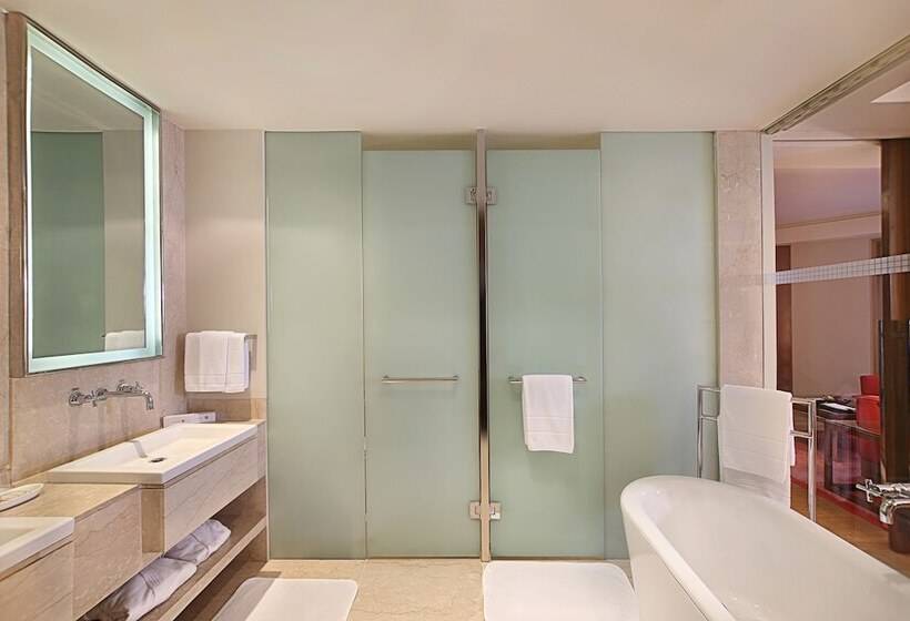 سوئیت پریمیوم, Trident Bandra Kurla