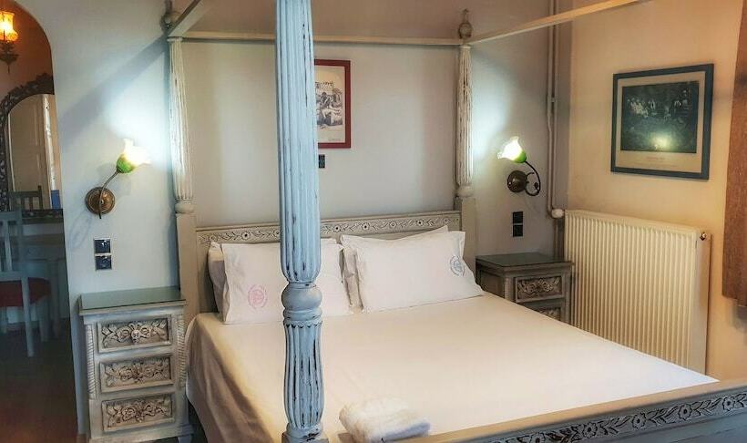 マウンテンビュースタンダードルーム, Zarkada Archontiko