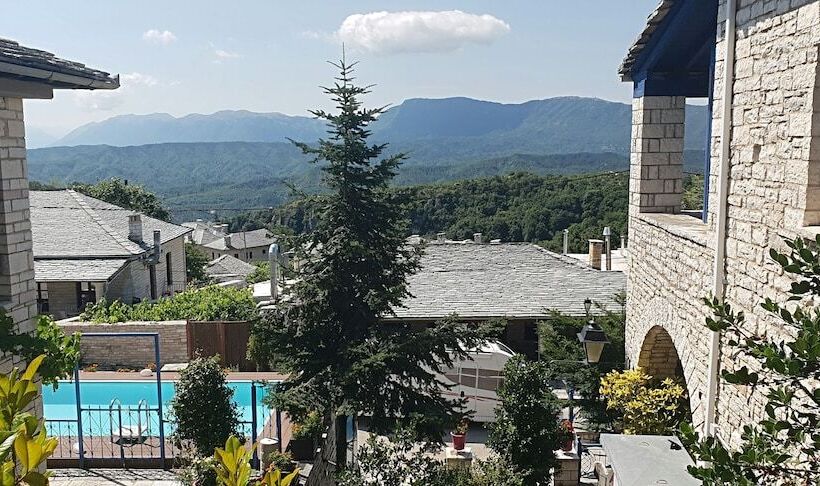 マウンテンビュースタンダードルーム, Zarkada Archontiko