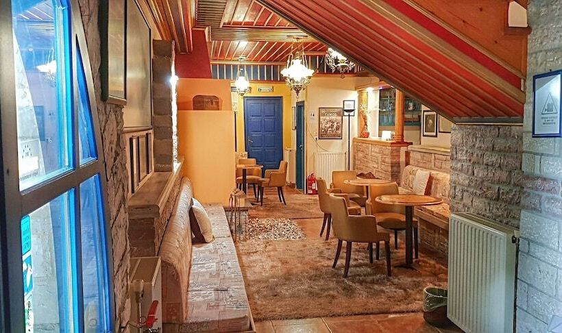 ガーデンビュースーペリアールーム, Zarkada Archontiko