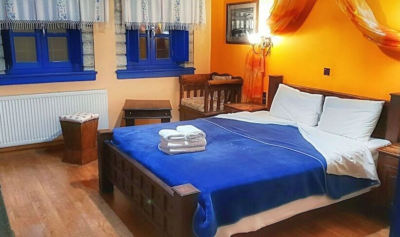 ガーデンビュースーペリアールーム, Zarkada Archontiko