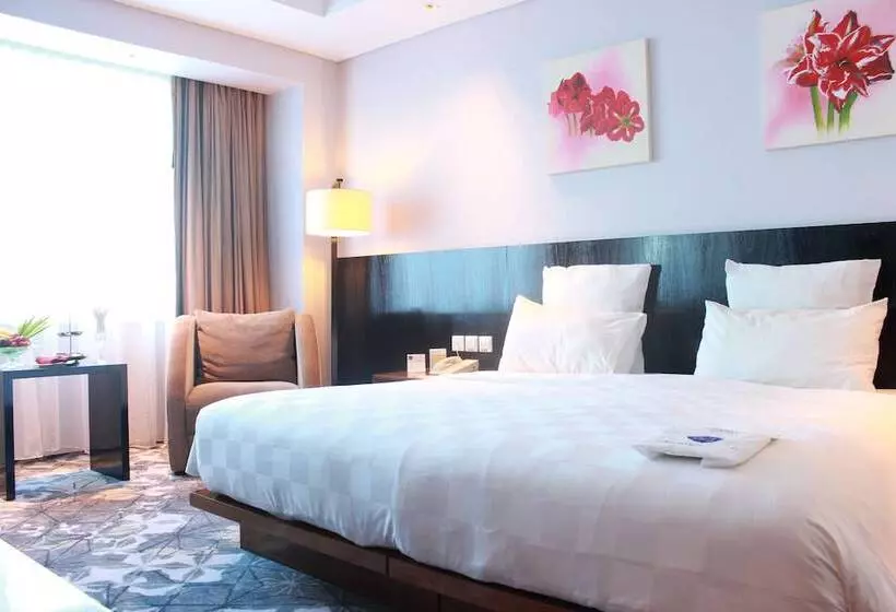 Superior-huone, Novotel Balikpapan
