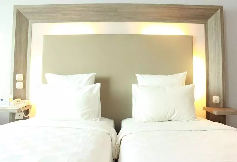 Superior-huone, Novotel Balikpapan