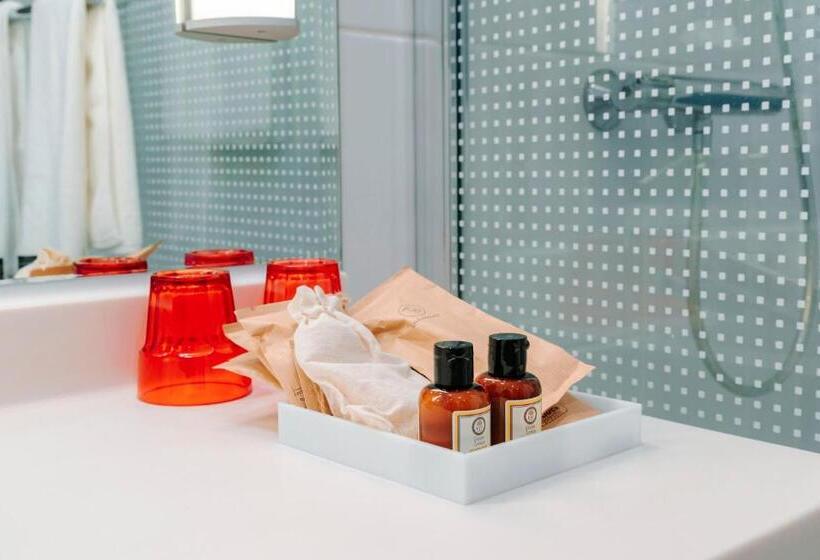 اتاق اجرایی با چشمانداز دریا, Novotel Trabzon