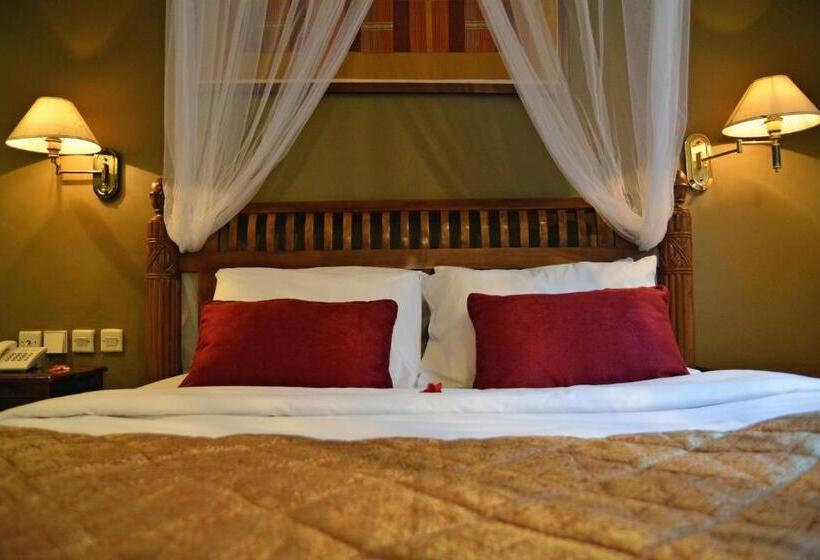 بنجلو قياسى, Puri Dewa Bharata Hotel & Villas