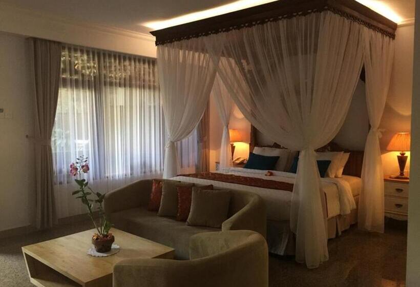 발코니가 있는 스위트, Puri Dewa Bharata Hotel & Villas